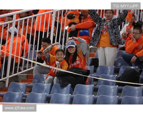 广州网球队实力引发热议球迷对选手表现和教练策略的分歧讨论 广州网球队实力引发热议球迷对选手表现和教练策略的分歧讨论