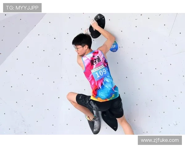 西安攀岩队以57分稳居攀岩联赛积分榜首位展现强劲实力 西安攀岩队以57分稳居攀岩联赛积分榜首位展现强劲实力