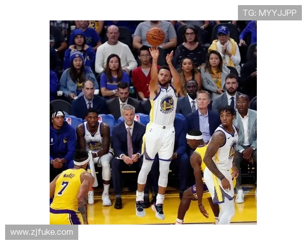 今天勇士与湖人精彩对决回放全程回顾与赛后分析 今天勇士与湖人精彩对决回放全程回顾与赛后分析