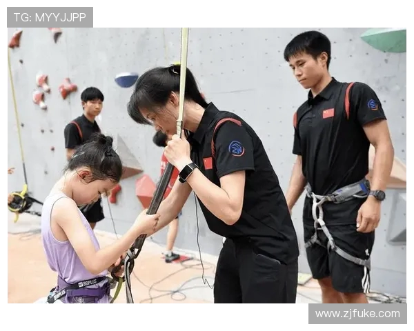 成都攀岩队与西安攀岩队赛后复盘分析灵活性对抗的关键因素与策略